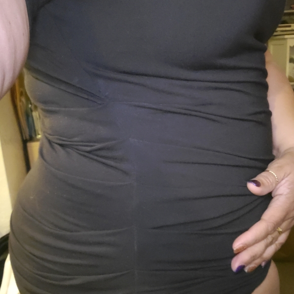 Black deep Uneckline Top - Picture 5 of 8